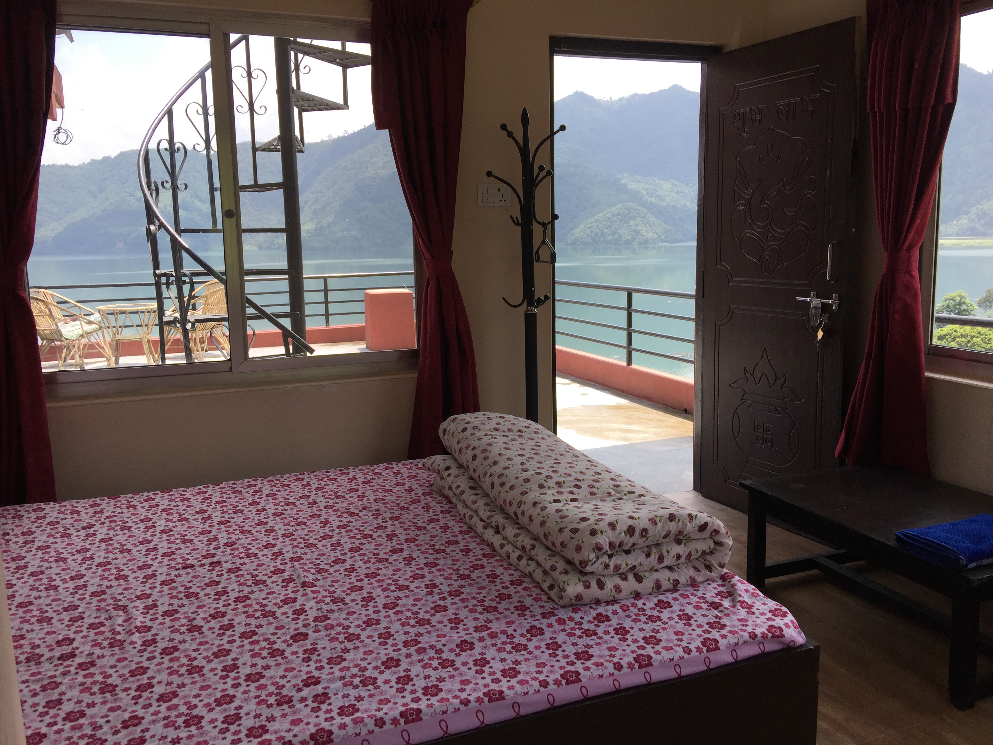 yoga teacher training accommodation cost